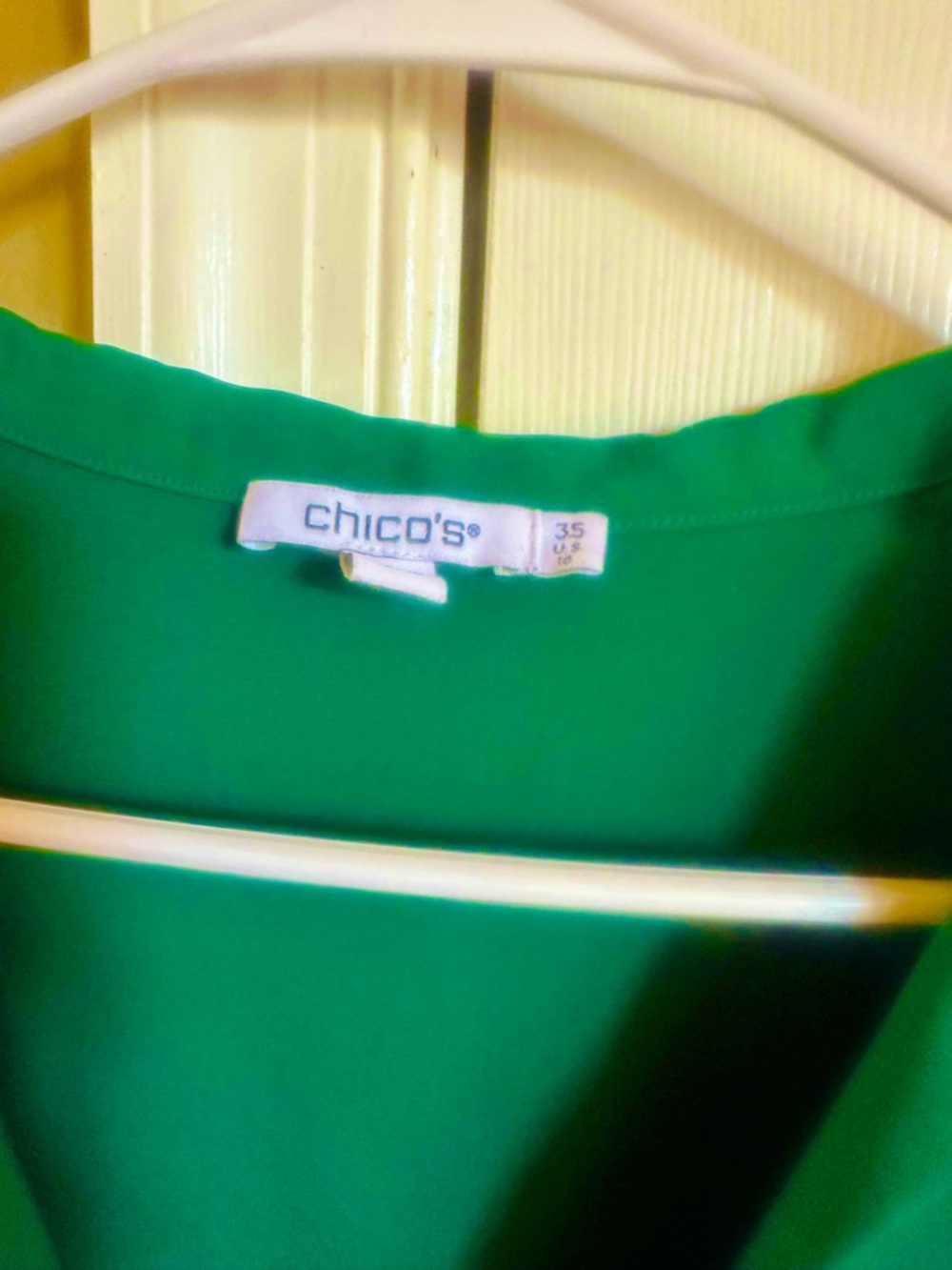 Chico's Emerald Green Long-Sleeve V-Neck Tunic Blouse - Picture 3 of 3